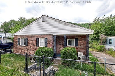 /international/us/5909-elaine-drive-charleston-wv-110107432898/