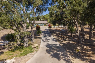 /international/us/1665-n-refugio-road-santa-ynez-ca-110119966940/