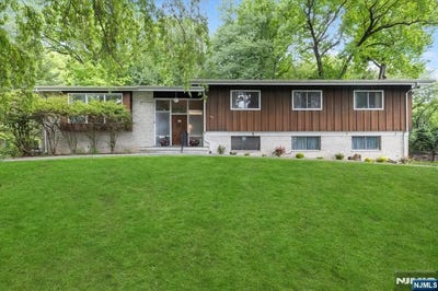 /international/us/401-cumberland-street-englewood-nj-110108426371/