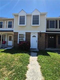 /international/us/10-christine-court-hampton-va-110108092178/