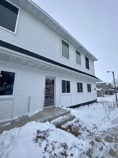 /international/us/1127-lakeside-avenue-wahpeton-ia-110104082019/