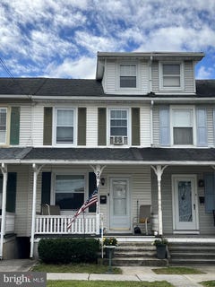 /international/us/28-w-ruth-avenue-robesonia-pa-110120416676/