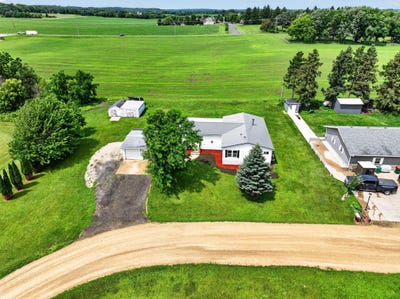/international/us/1445-1st-avenue-sw-oronoco-mn-110109232109/