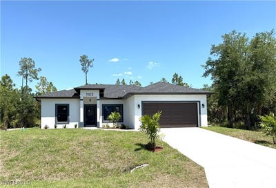/international/us/1103-east-7th-st-lehigh-acres-fl-110098749682/