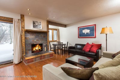 /international/us/3885-s-lake-creek-drive-wilson-wy-110100623693/
