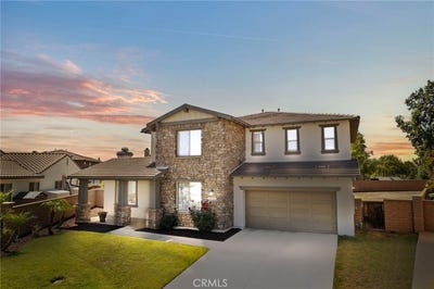 /international/us/32144-old-country-court-winchester-ca-110108062764/