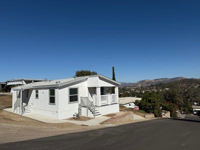 /international/us/13300-los-coches-rd-e-el-cajon-ca-110097516439/