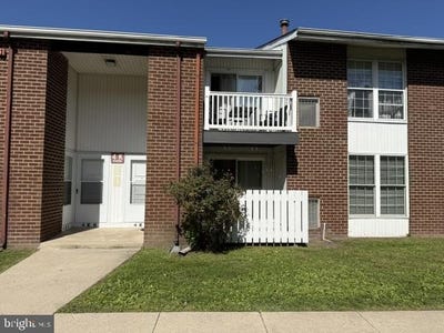 /international/us/275-green-street-edgewater-park-twp-nj-110120560129/