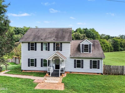 /international/us/4583-lambeth-mill-road-bennett-nc-110107614782/