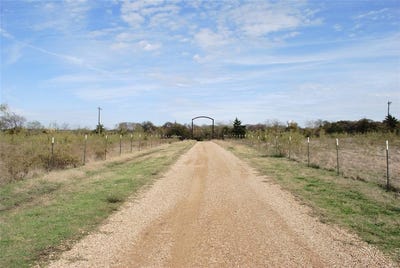 /international/us/10151-county-road-305-terrell-tx-110095027779/