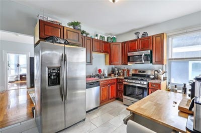 /international/us/390-hope-street-providence-ri-110106811162/