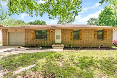 /international/us/206-e-scott-wayne-drive-nixa-mo-110107959472/