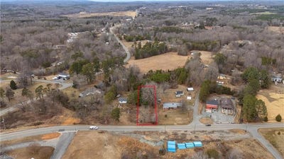 /international/us/1125-main-street-walnut-cove-nc-110105954912/
