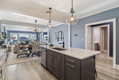 /international/us/535-ocean-boulevard-hampton-nh-110106927345/