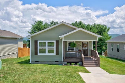/international/us/1395-w-ridge-street-wytheville-va-110109479810/