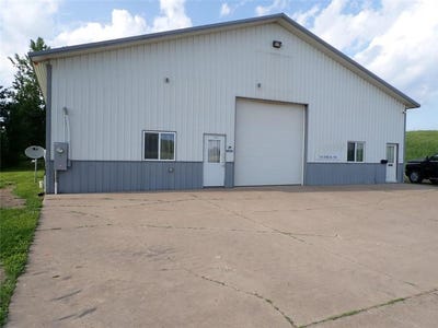 /international/us/710-10th-street-ne-milaca-mn-110108538339/