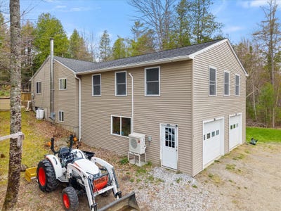 /international/us/3-3js-way-swanville-me-110107795784/