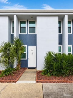/international/us/201-pensacola-beach-rd-gulf-breeze-fl-110109472355/