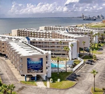 /international/us/3938-surfside-boulevard-corpus-christi-tx-110104903456/