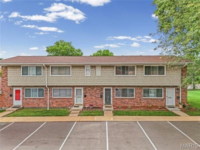 /international/us/10694-carroll-wood-way-st-louis-mn-110108233551/