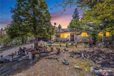 /international/us/2164-outer-hwy-2-highway-s-wrightwood-ca-110107752420/