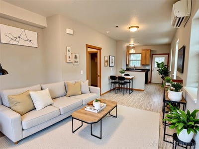 /international/us/1335-dakota-street-missoula-mt-110107481052/