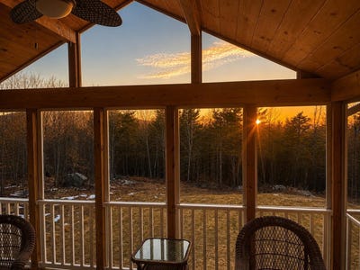 /international/us/216-mountain-drive-gilford-nh-110107875391/