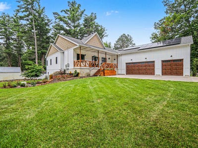 /international/us/629-sands-street-pentwater-mi-110119431574/