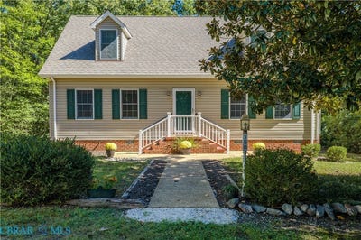 /international/us/150-wood-drive-saluda-va-110120508816/