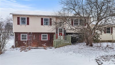 /international/us/35-howe-road-berkshire-ny-110105110034/
