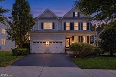 /international/us/15418-admiral-baker-circle-haymarket-va-110120412374/
