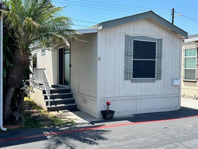 /international/us/2060-newport-blvd-costa-mesa-ca-110101522413/?lang=de