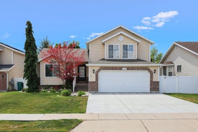 /international/us/142-e-2675-s-clearfield-ut-110108255751/