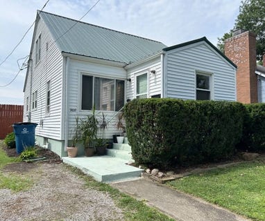 /international/us/908-w-center-st-fairfield-il-110100780957/