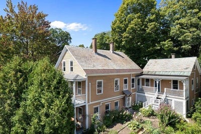 /international/us/219-high-street-brattleboro-vt-110106851691/