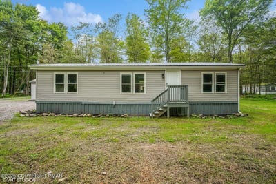 /international/us/70-blackfoot-path-gouldsboro-pa-110101243782/