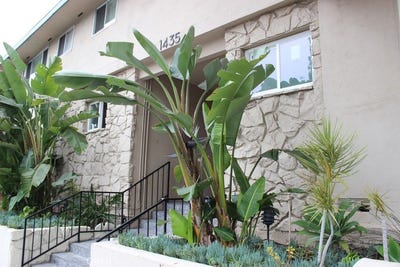 /international/us/1435-n-fairfax-west-hollywood-ca-110110351915/