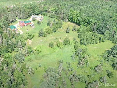 /international/us/4380-n-m-67-road-chatham-mi-110101431499/