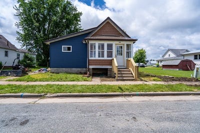 /international/us/215-s-gillespie-avenue-arcadia-wi-110109032017/