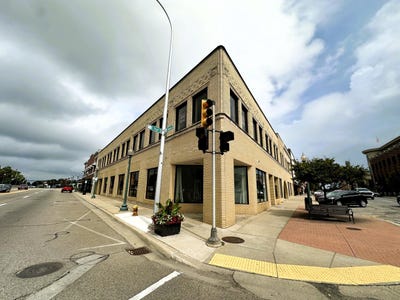 /international/us/25-s-monroe-street-monroe-mi-110094487471/?lang=zh-cn
