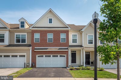 /international/us/108-bowery-lane-downingtown-pa-110101216216/