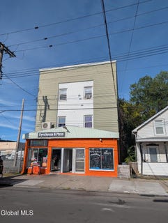/international/us/881-albany-street-schenectady-ny-110120064614/
