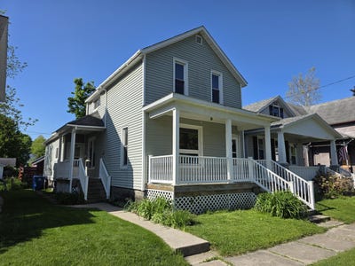 /international/us/299-4th-street-manistee-mi-110108444274/