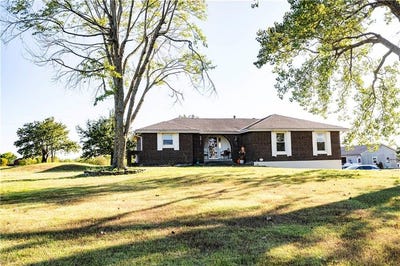 /international/us/11409-e-261st-street-peculiar-mo-110120460347/