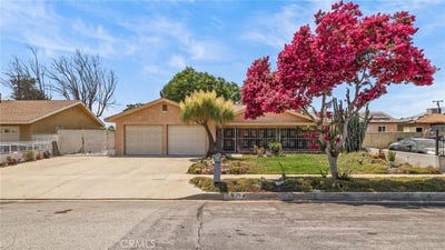 /international/us/9130-pinyon-avenue-fontana-ca-110100963229/