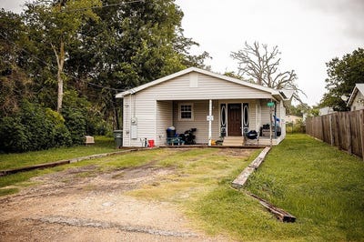 /international/us/727-railroad-road-somerville-tx-110100749435/