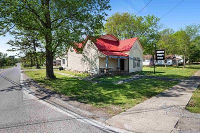 /international/us/902-w-3rd-street-imboden-ar-110107003821/