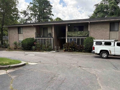/international/us/109-thornwell-court-c-columbia-sc-110109139119/
