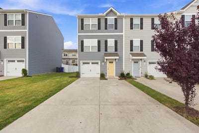 /international/us/34-ceceila-way-suffolk-va-110110015925/