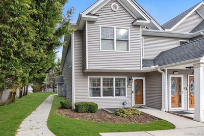 /international/us/608-carman-avenue-westbury-ny-110107059049/